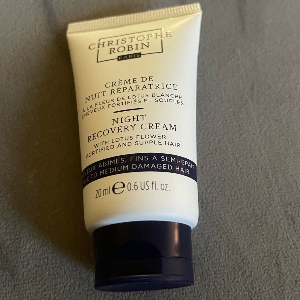Makeup Samples - Picture 2 of 16